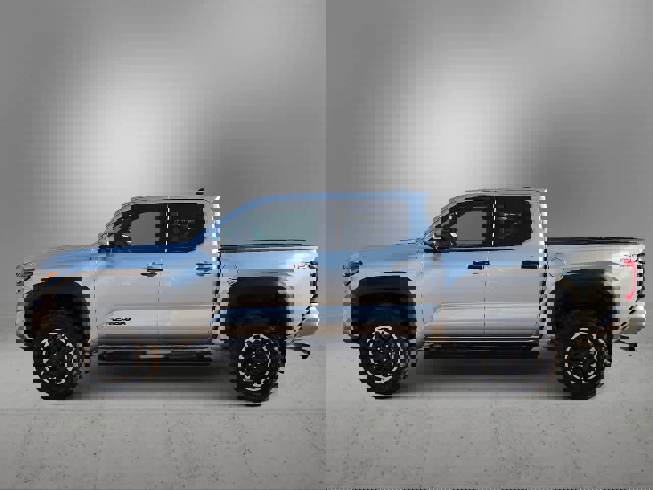 Used 2024 Toyota Tacoma TRD Off-Road image 5