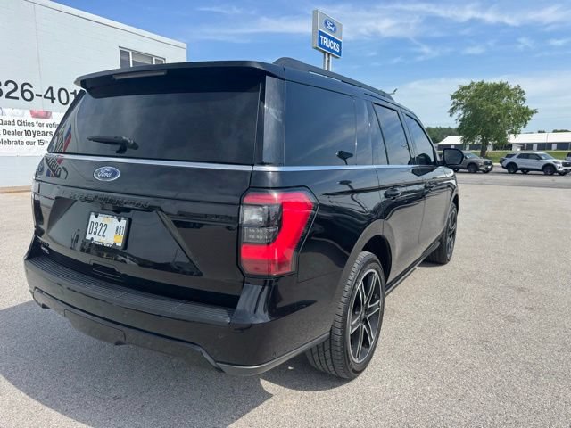 Used 2021 Ford Expedition Limited AWD/4WD image 5
