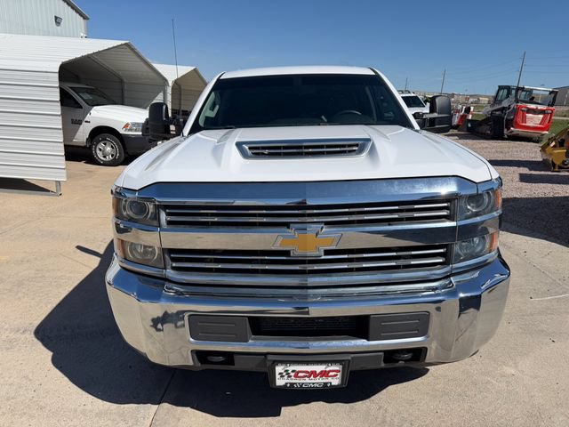 Used 2017 Chevrolet Silverado 3500 W/T AWD/4WD image 2
