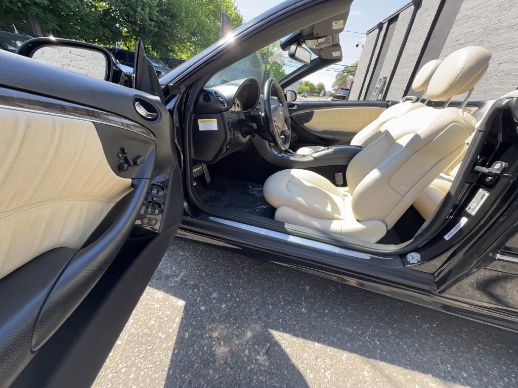 Used 2008 Mercedes-Benz CLK 550 Cabriolet image 10