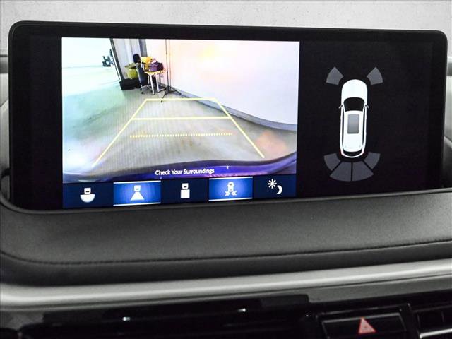 Used 2024 Acura MDX SH-AWD w/ Technology Package image 14