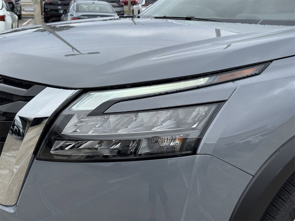 New 2025 Nissan Pathfinder Platinum w/ Lighting Package (N93) image 7