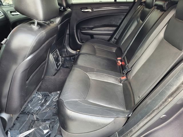 Used 2019 Chrysler 300 Limited RWD image 15