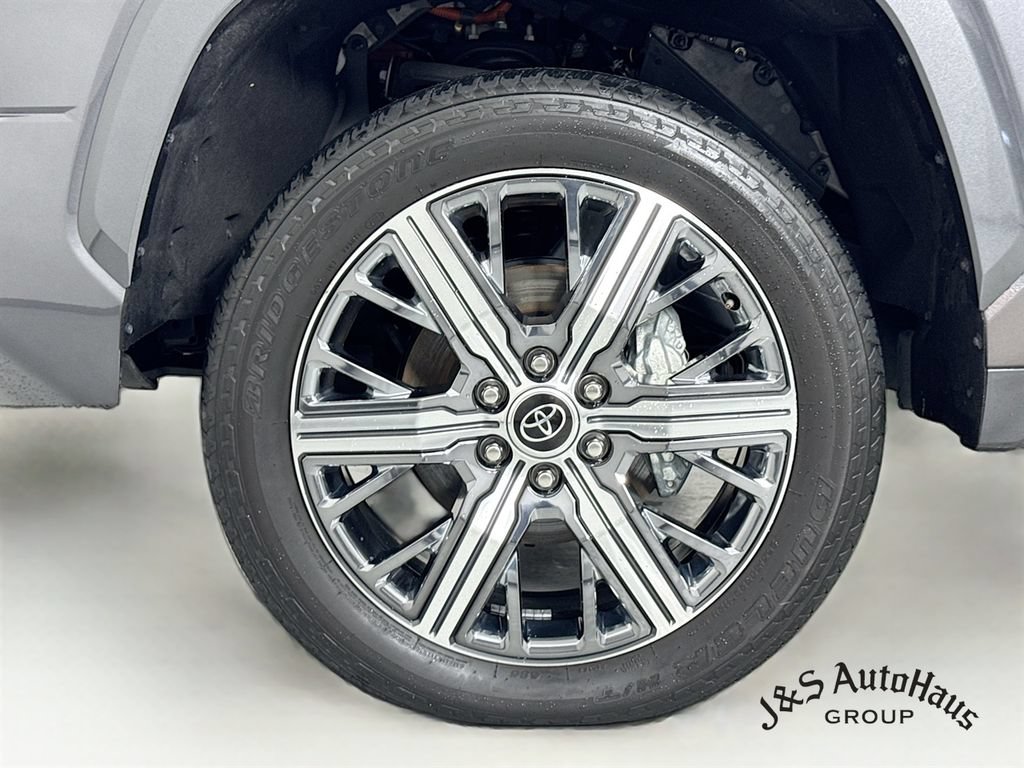 Used 2024 Toyota Tundra Capstone AWD/4WD image 38