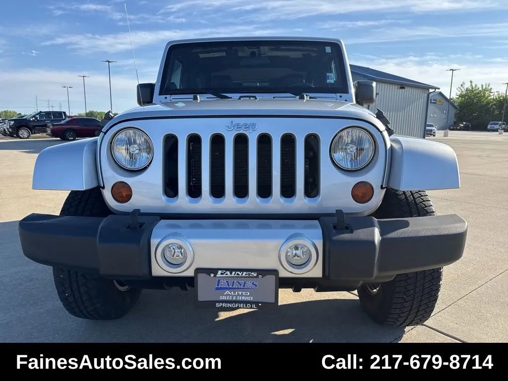 Used 2012 Jeep Wrangler Sahara w/ Dual Top Group image 32