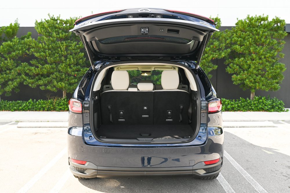 Certified 2025 MAZDA CX-90 3.3 Turbo w/ Preferred Package image 9