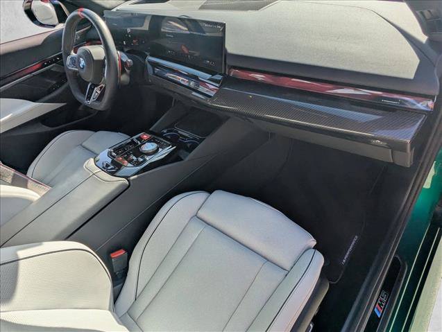 Used 2026 BMW M5 Touring AWD/4WD image 23