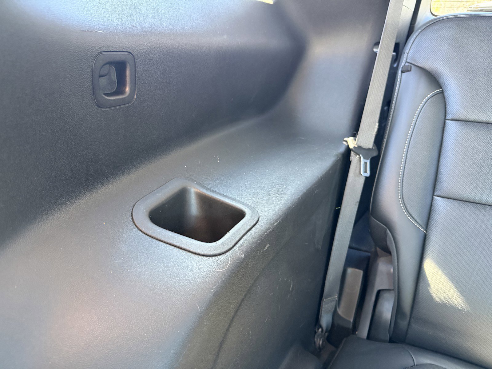 Used 2019 GMC Acadia SLT image 16