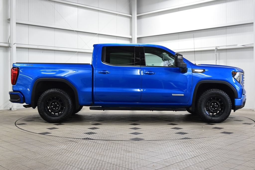 Used 2022 GMC Sierra 1500 Elevation w/ Elevation Premium Package AWD/4WD image 9