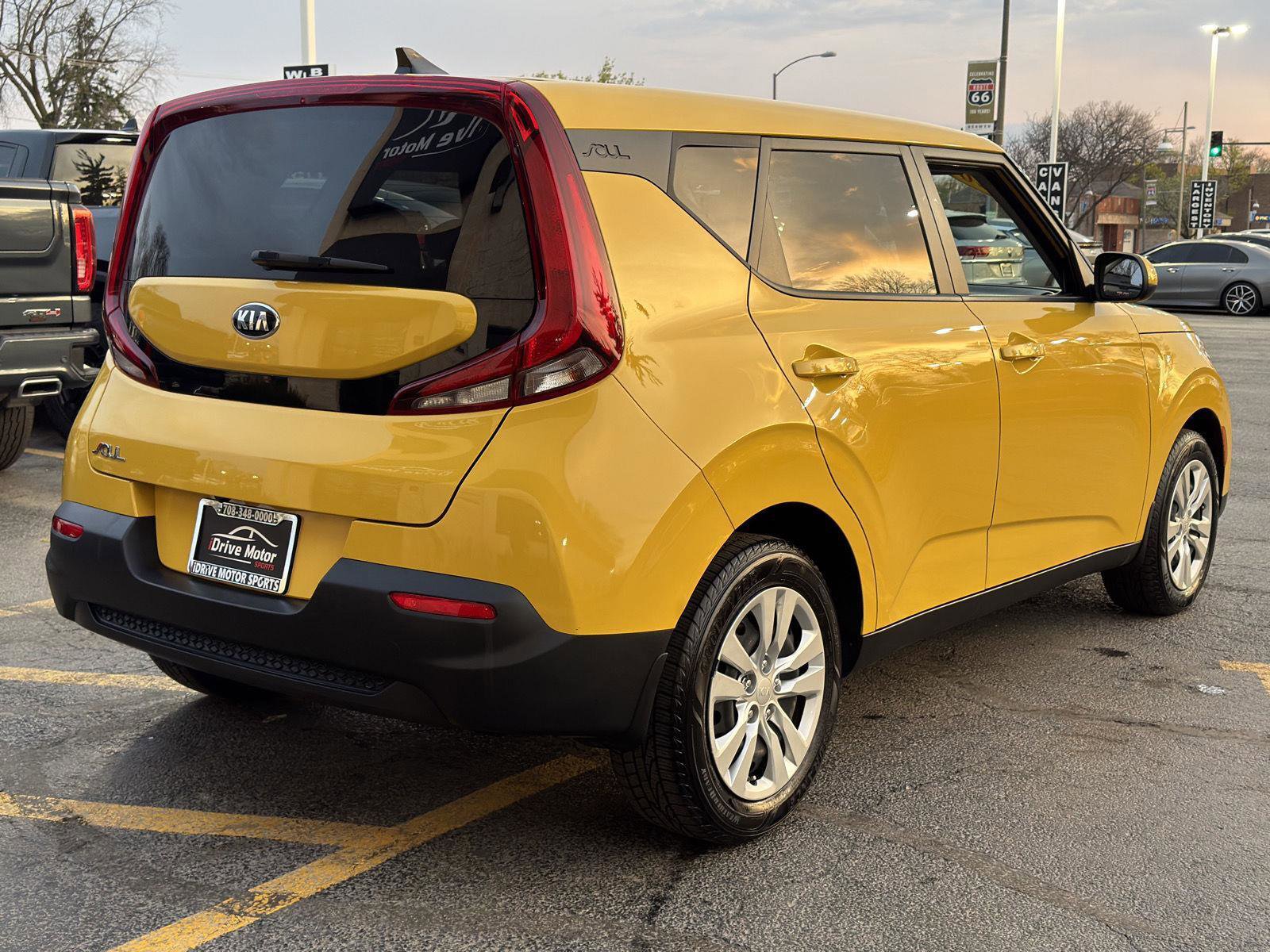 Used 2020 Kia Soul LX FWD image 10