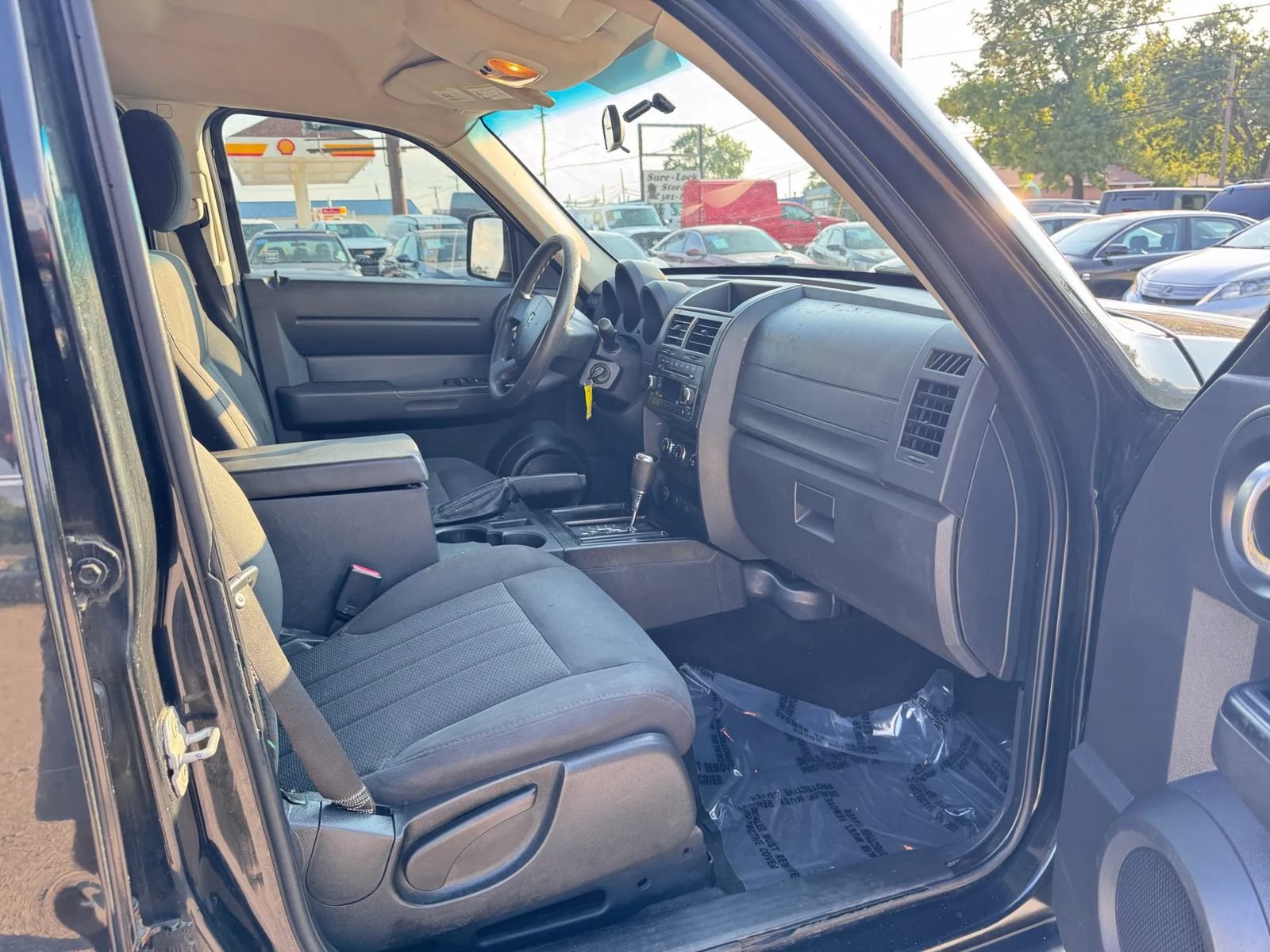 Used 2011 Dodge Nitro Heat RWD image 19