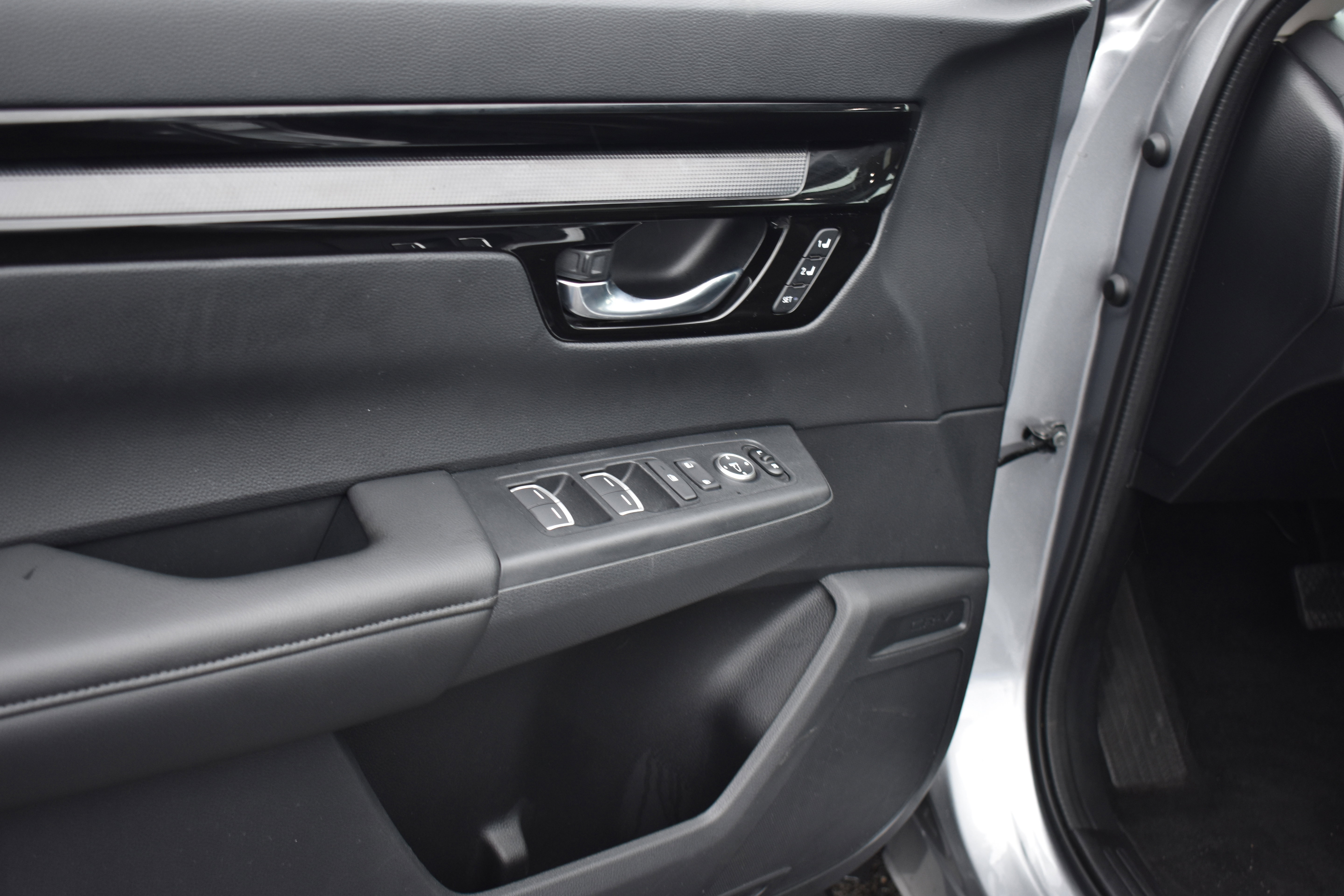 Certified 2025 Honda CR-V EX-L image 25