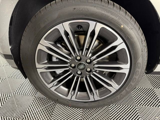 New 2026 Land Rover Range Rover Evoque S image 13