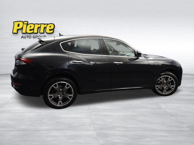 Used 2023 Maserati Levante Modena image 6