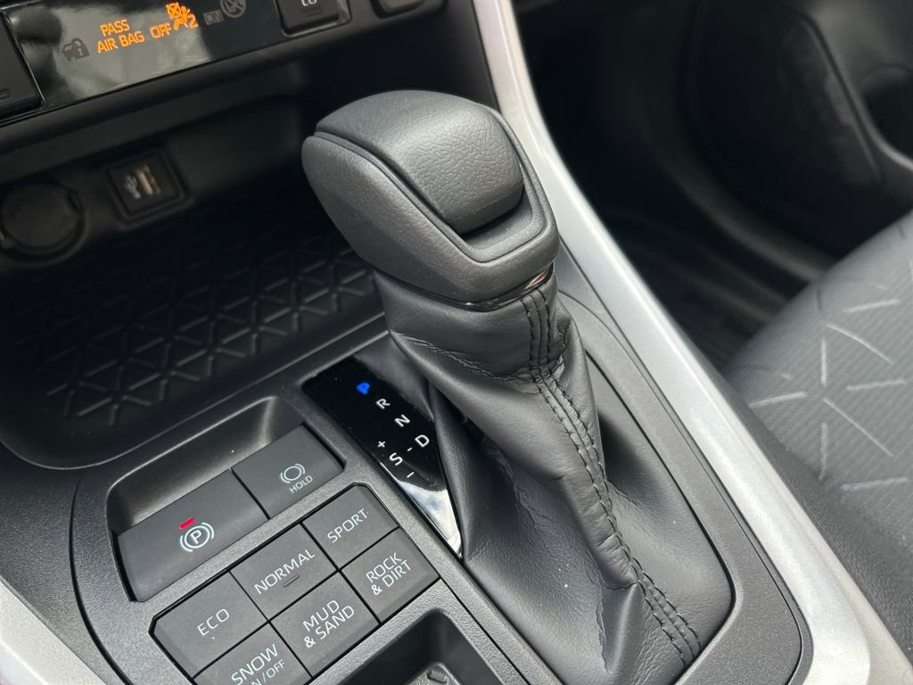 New 2025 Toyota RAV4 XLE image 16