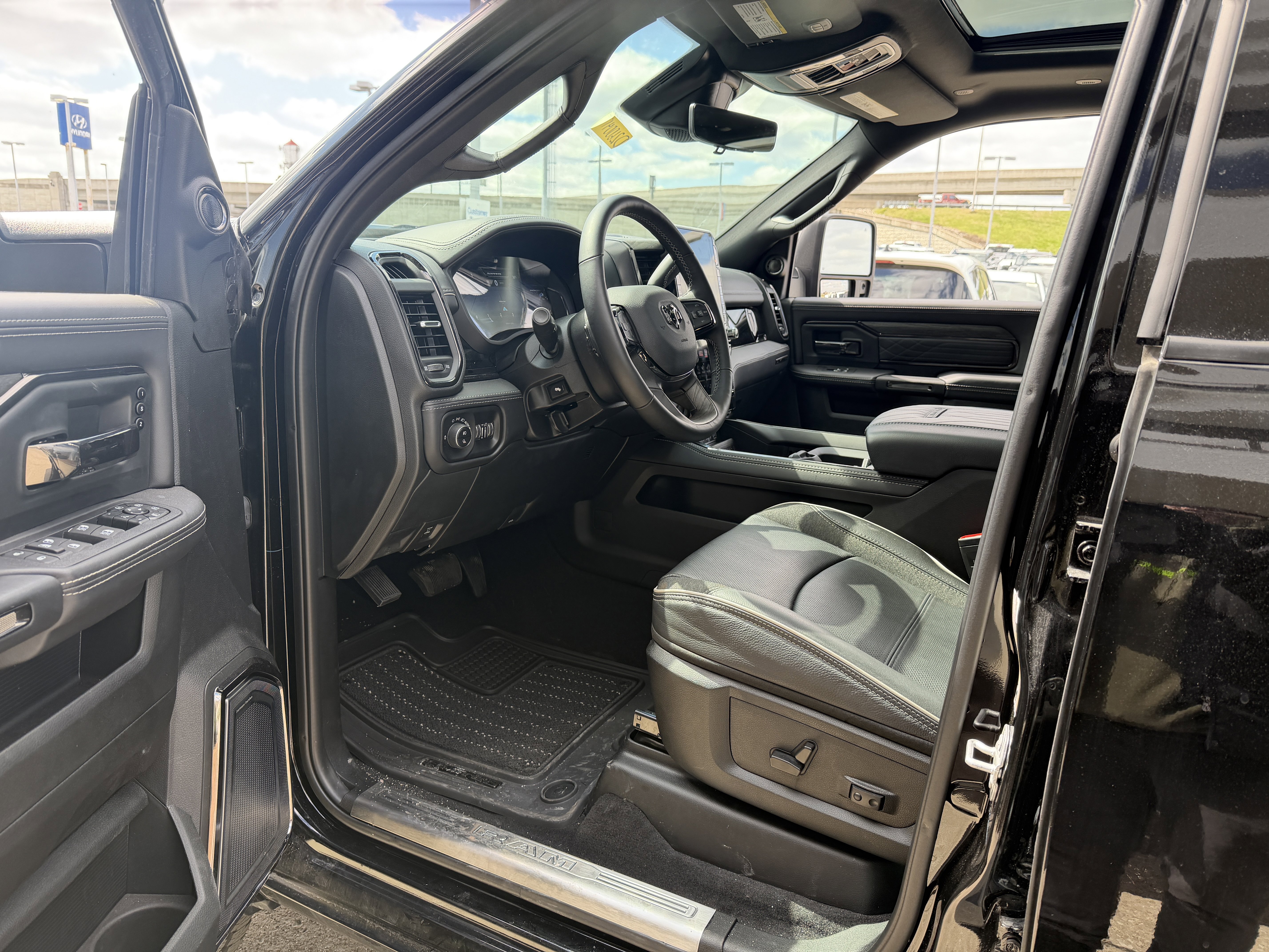 New 2026 RAM 2500 Limited image 36