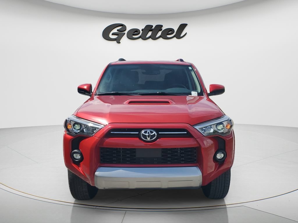 Used 2022 Toyota 4Runner TRD Off-Road AWD/4WD image 2