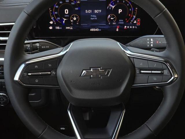 Used 2025 Chevrolet Suburban Z71 image 14