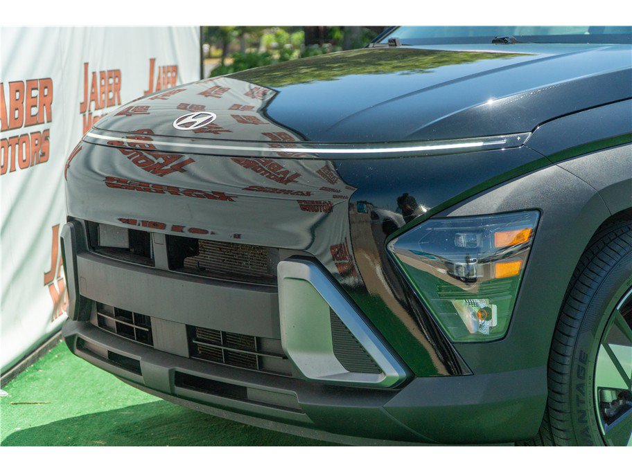 Used 2025 Hyundai Kona SEL FWD image 21