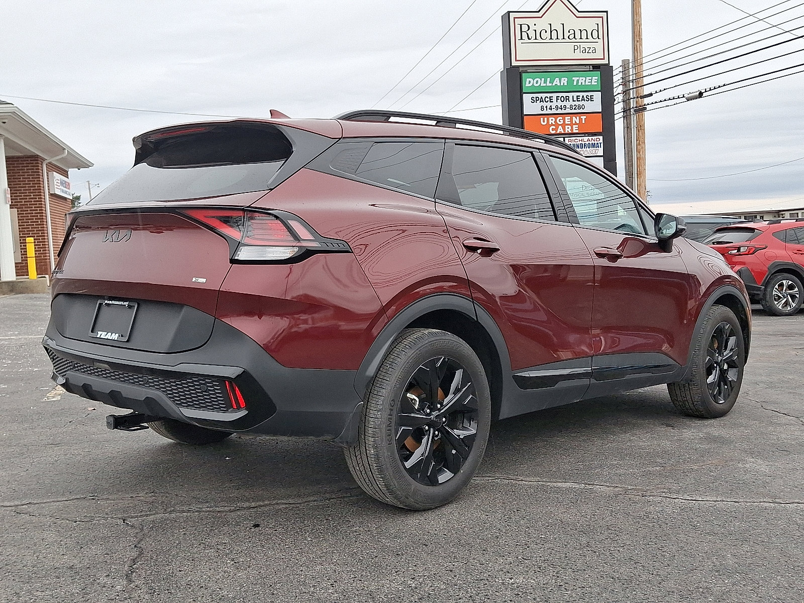 Used 2025 Kia Sportage X-Line AWD/4WD image 8