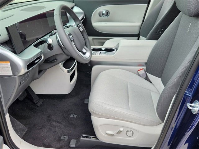 New 2026 Hyundai Ioniq 9 SE image 6