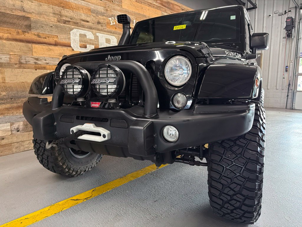 Used 2016 Jeep Wrangler Unlimited Rubicon w/ Connectivity Group AWD/4WD image 14