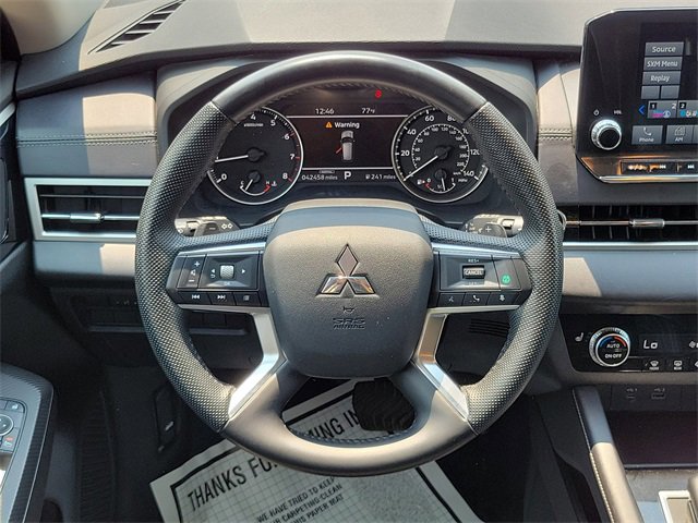 Used 2023 Mitsubishi Outlander SE Black Edition image 26