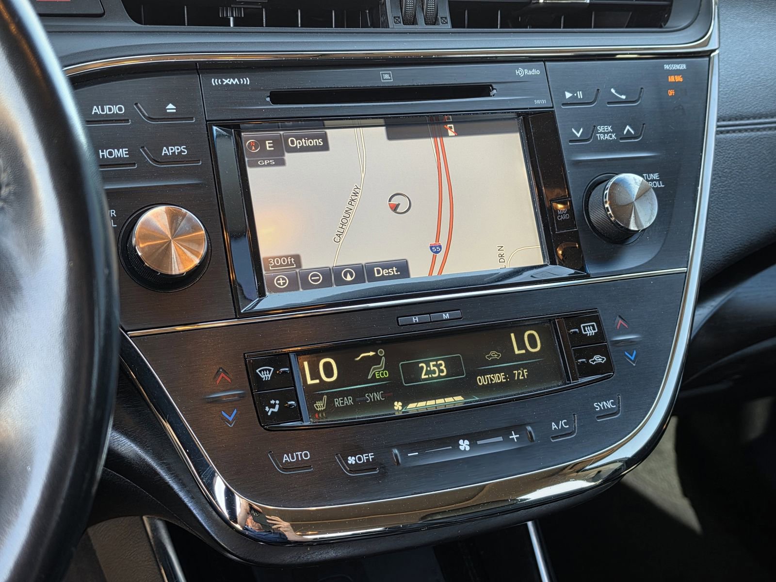 Used 2017 Toyota Avalon Limited image 9