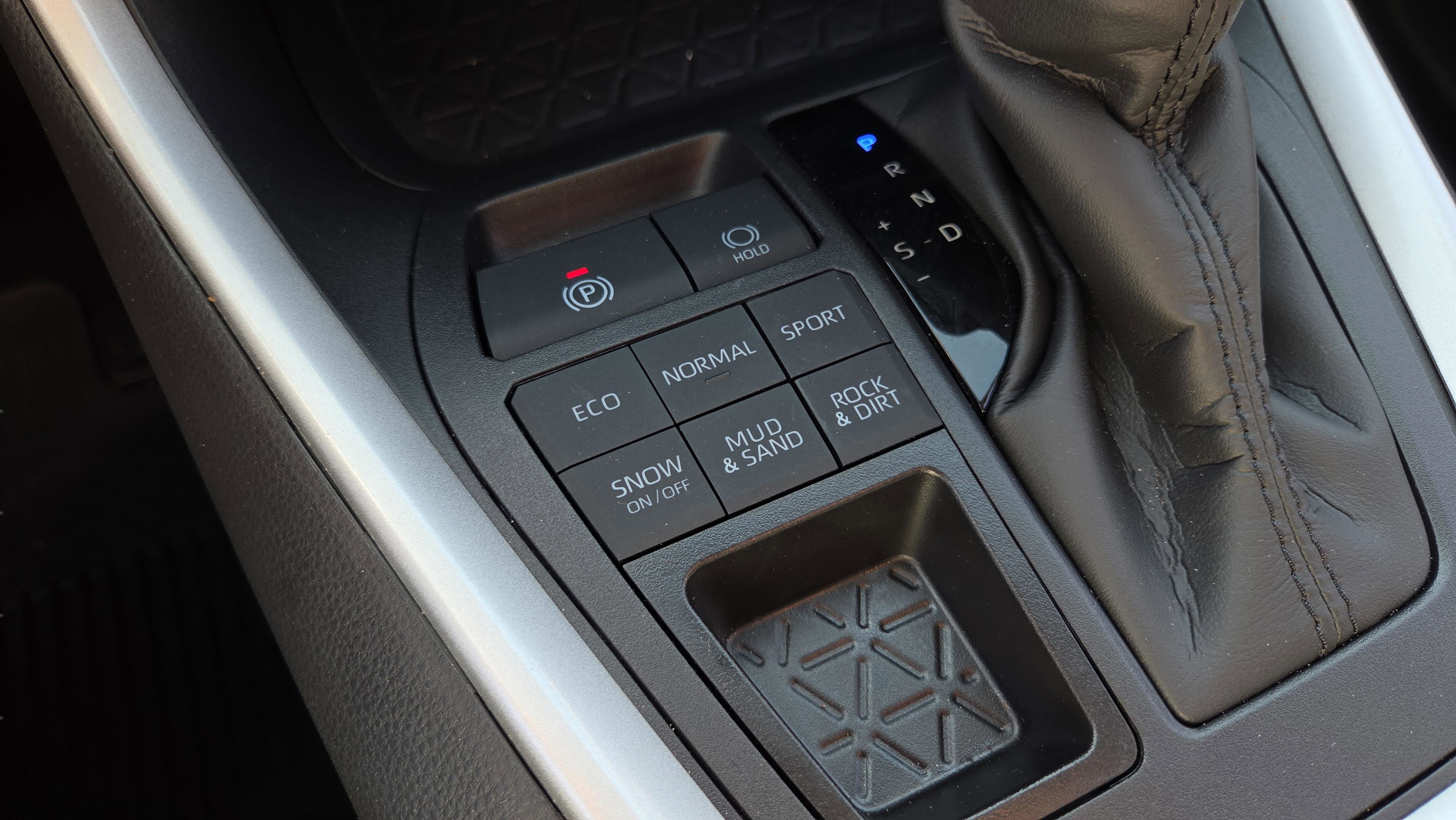 Certified 2025 Toyota RAV4 XLE Premium image 29