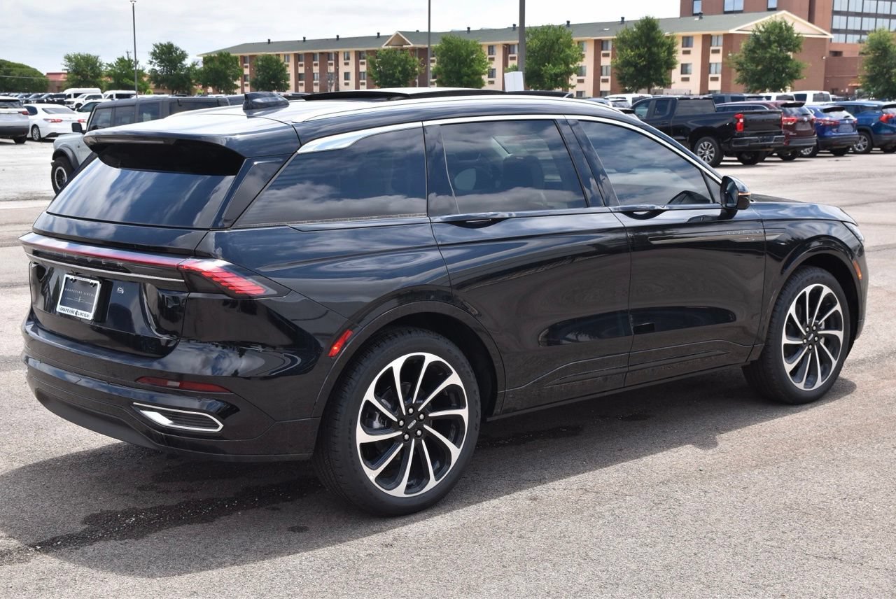 New 2026 Lincoln Nautilus Black Label AWD/4WD image 13