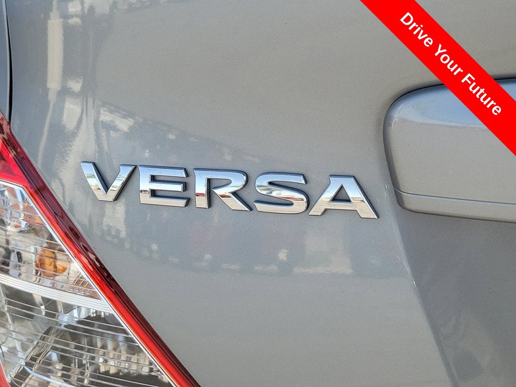 Used 2014 Nissan Versa SV FWD image 28