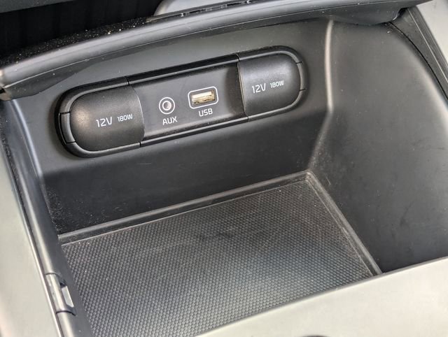 Used 2019 Kia Sorento LX image 19