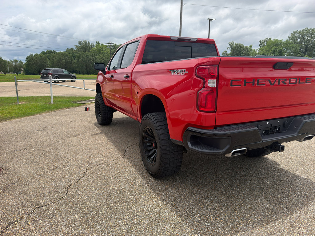 Used 2019 Chevrolet Silverado 1500 LT Trail Boss AWD/4WD image 6