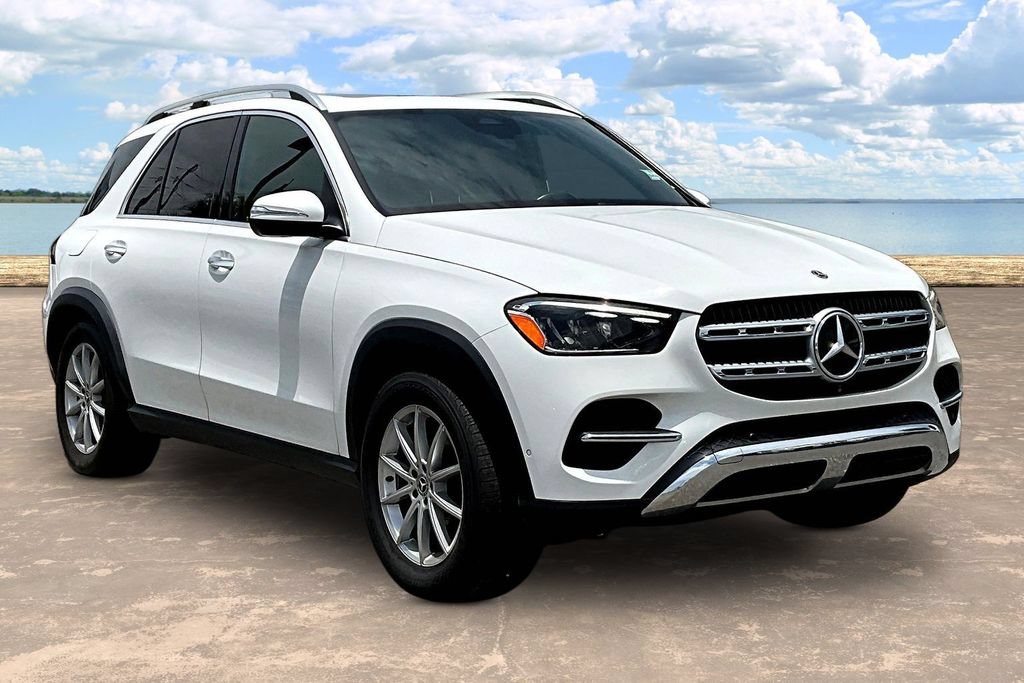 Used 2024 Mercedes-Benz GLE 350 4MATIC image 3