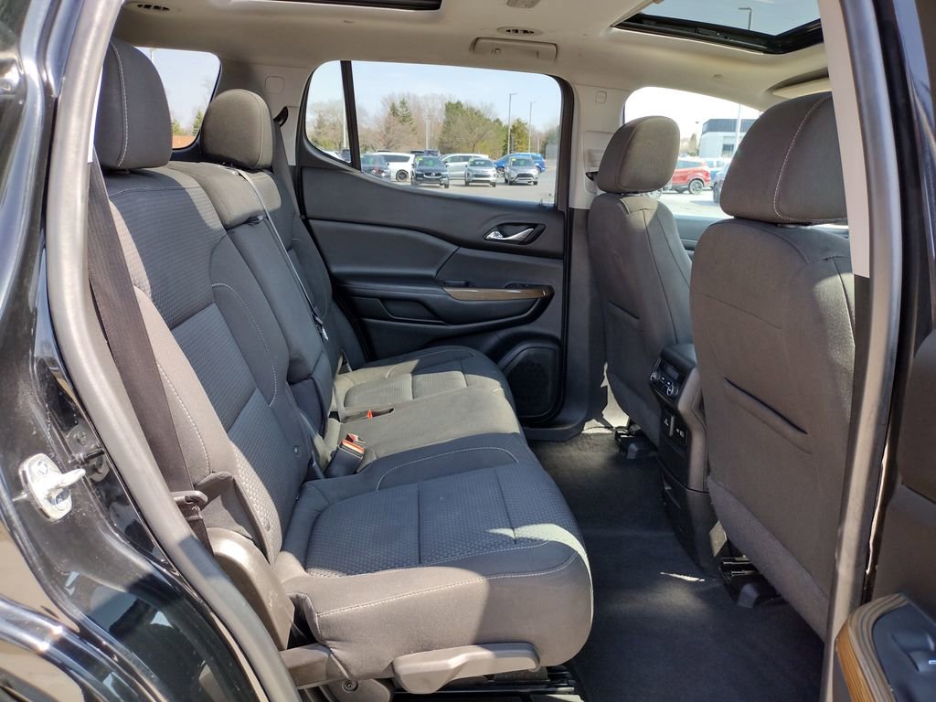 Used 2021 GMC Acadia SLE w/ GMC Pro Grade Package image 12