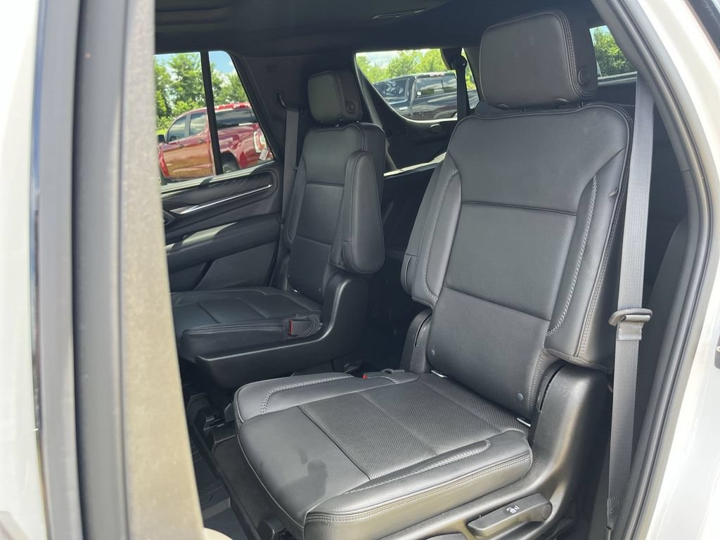 Used 2021 GMC Yukon Denali w/ Denali Premium Package AWD/4WD image 29