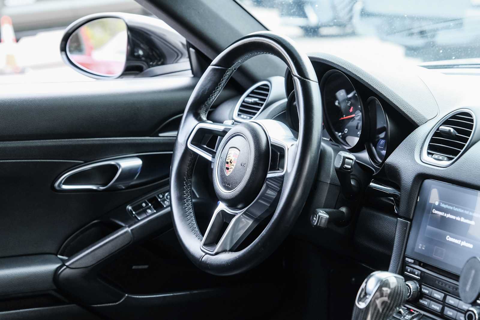 Used 2019 Porsche 718 Cayman RWD image 23