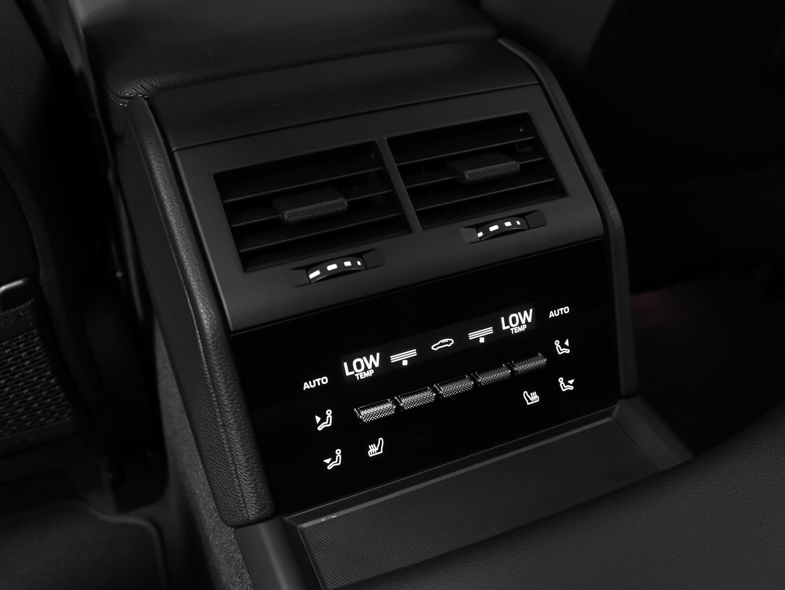 New 2026 Porsche Panamera 4 AWD/4WD image 41