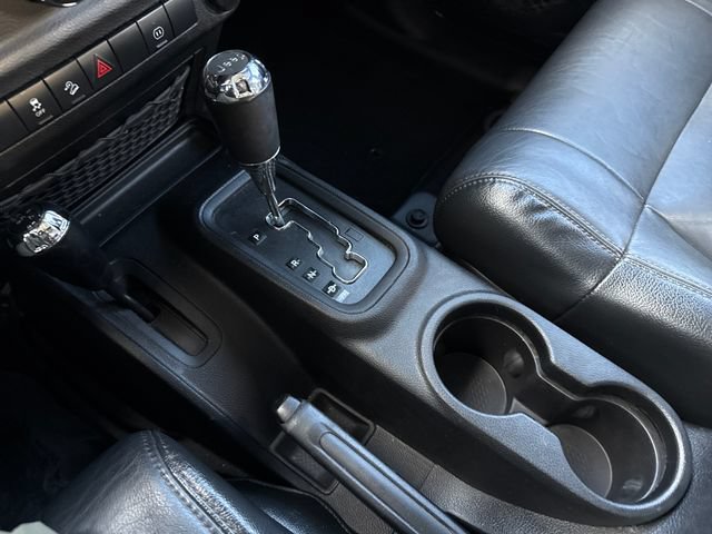 Used 2012 Jeep Wrangler Unlimited Sahara AWD/4WD image 24