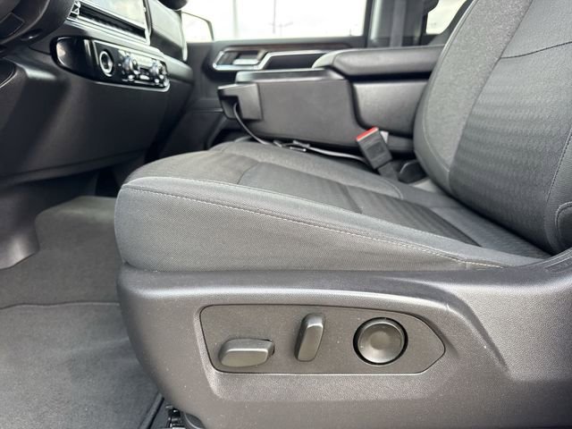 Used 2024 GMC Sierra 1500 SLE image 11