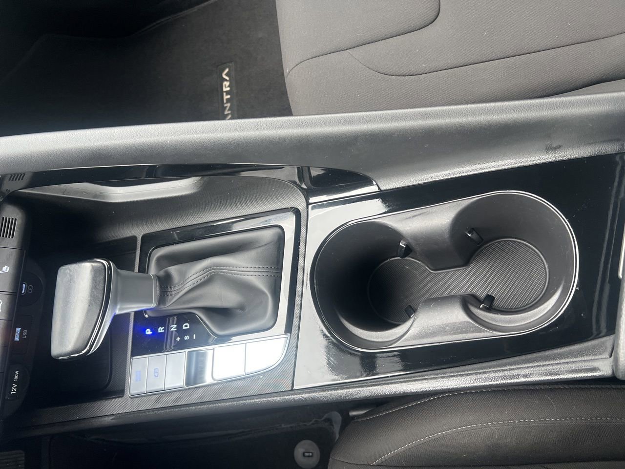 Used 2024 Hyundai Elantra SEL w/ Convenience Package image 31