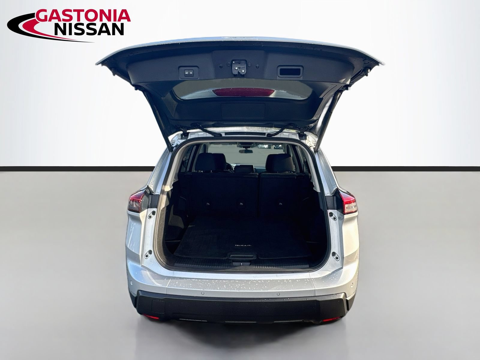 Used 2024 Nissan Rogue SV AWD/4WD image 34
