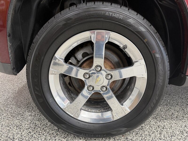 Used 2007 Chevrolet Equinox LS AWD/4WD image 24