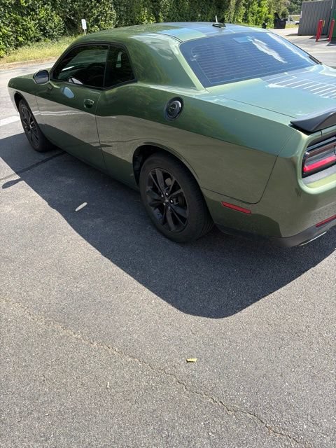 Used 2022 Dodge Challenger SXT w/ Driver Convenience Group AWD/4WD image 3