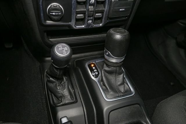 Used 2023 Jeep Wrangler Unlimited w/ Cold Weather Group AWD/4WD image 28