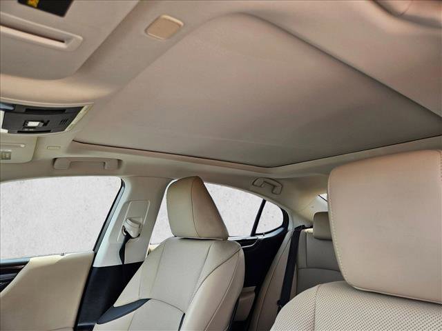 Used 2019 Lexus ES 350 w/ Premium Package image 22