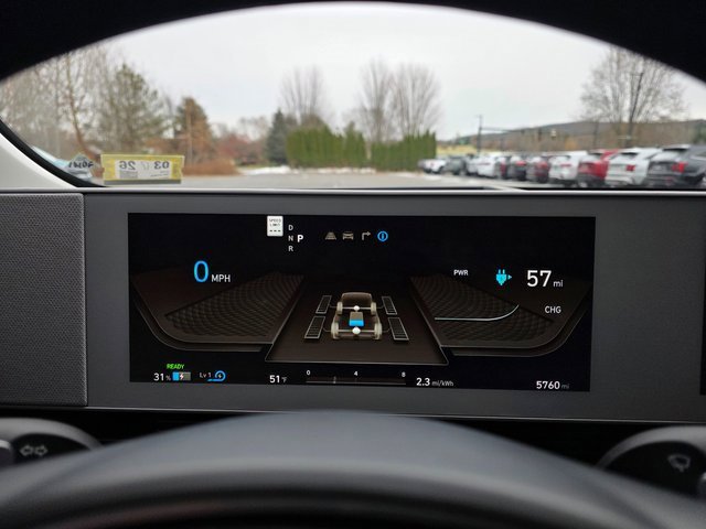 Used 2024 Hyundai Ioniq 5 Limited image 31