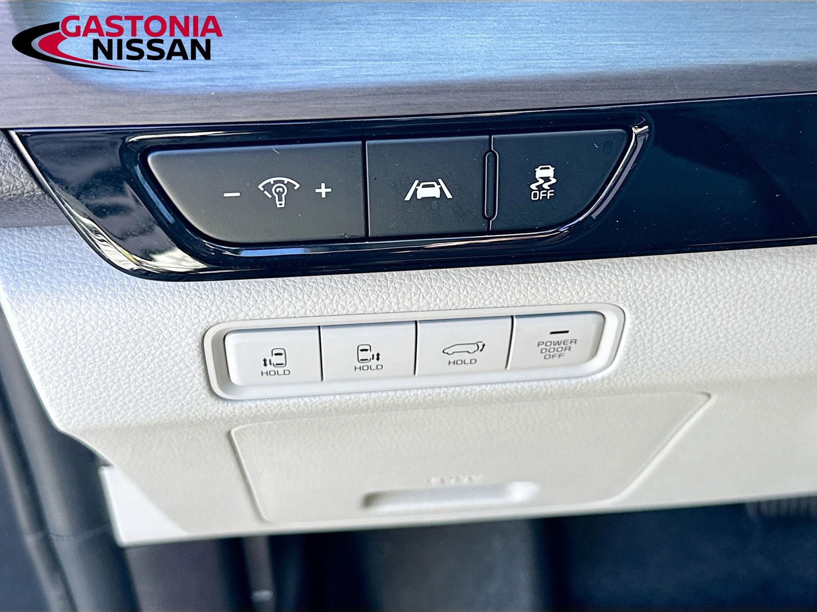 Used 2022 Kia Carnival SX FWD image 11