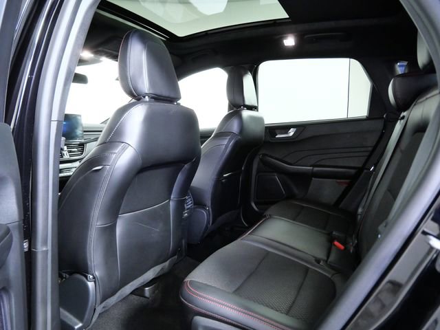 Certified 2024 Ford Escape ST-Line w/ Tech Pack #1 AWD/4WD image 13