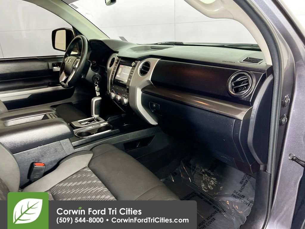 Used 2018 Toyota Tundra SR5 w/ SR5 Upgrade Package image 27